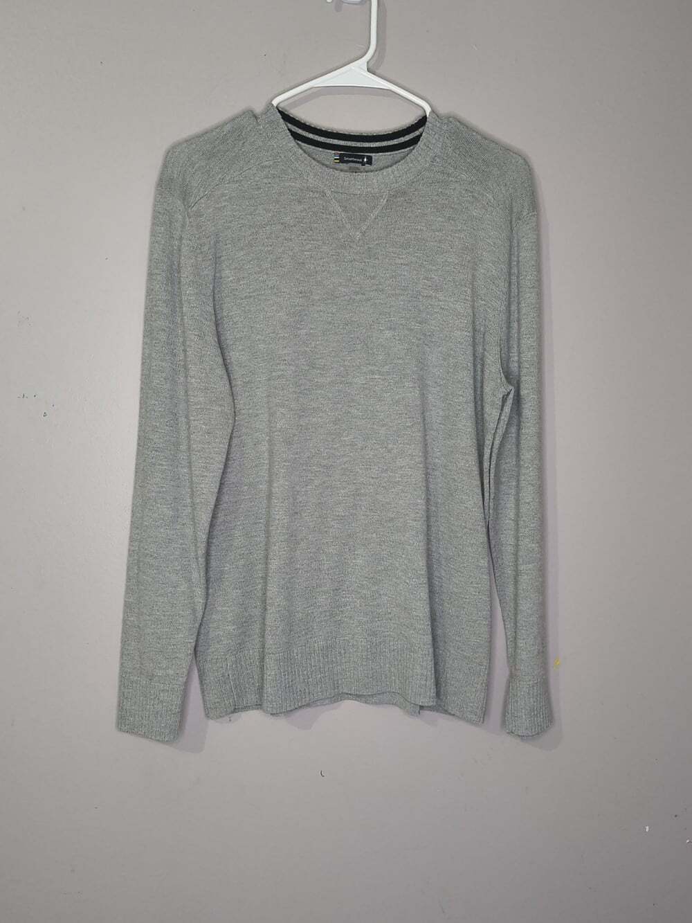 Men’s Smartwool Crew Neck Sweater Size Medium Light Gray Baselayer NWT